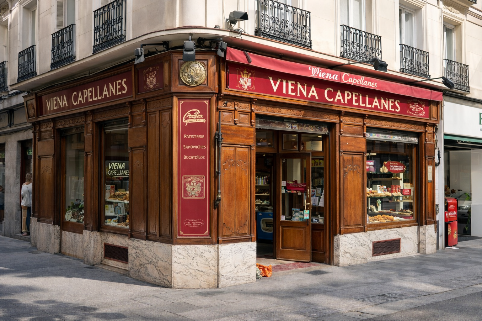 Viena Capellanes